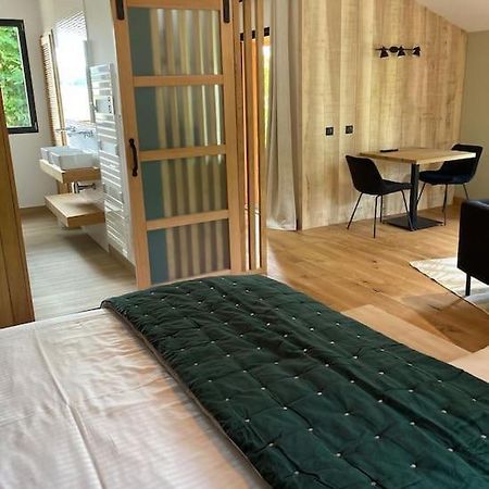 Lodge La Courrege Larche  ภายนอก รูปภาพ